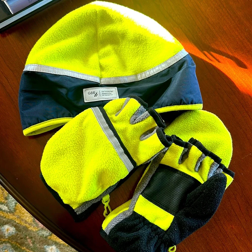 Gap winter hat & gloves set